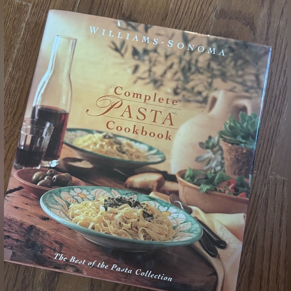 Williams Sonoma Complete Pasta Cookbook HC/DJ - Picture 1 of 5